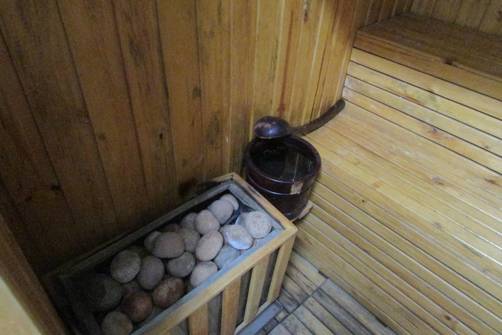 River Queen Guest House Ха Жианг Екстериор снимка