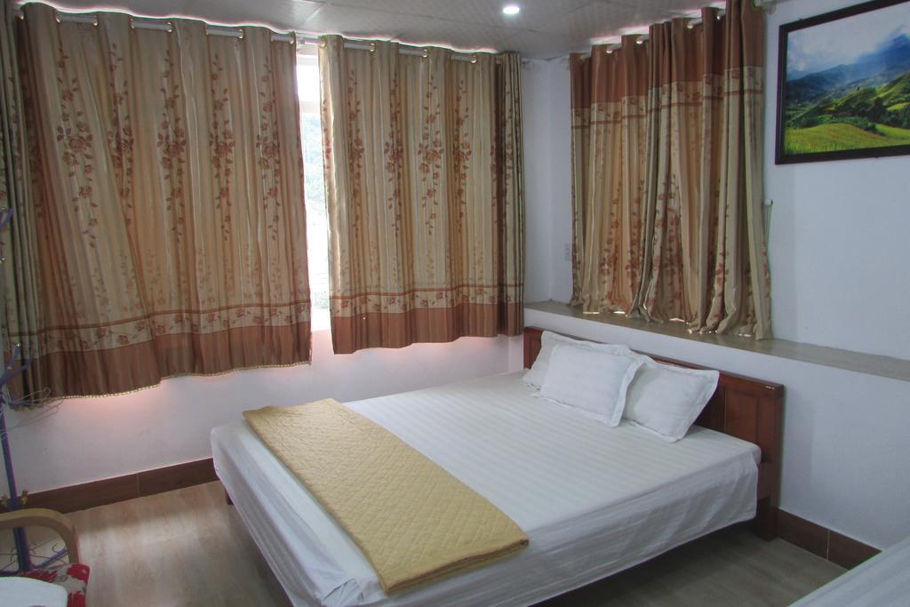 River Queen Guest House Ха Жианг Екстериор снимка