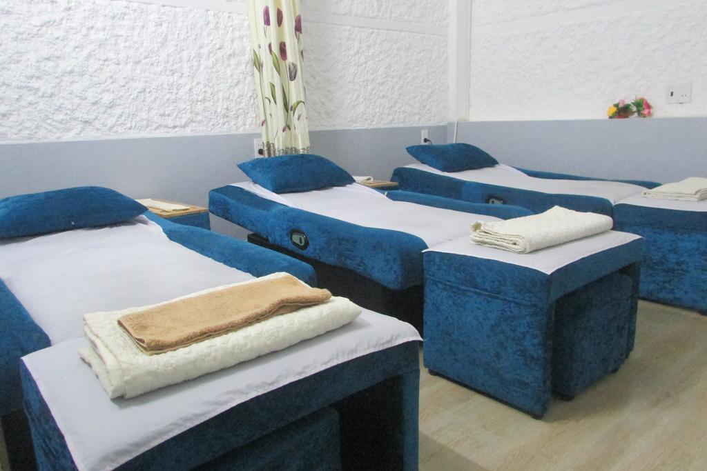 River Queen Guest House Ха Жианг Екстериор снимка